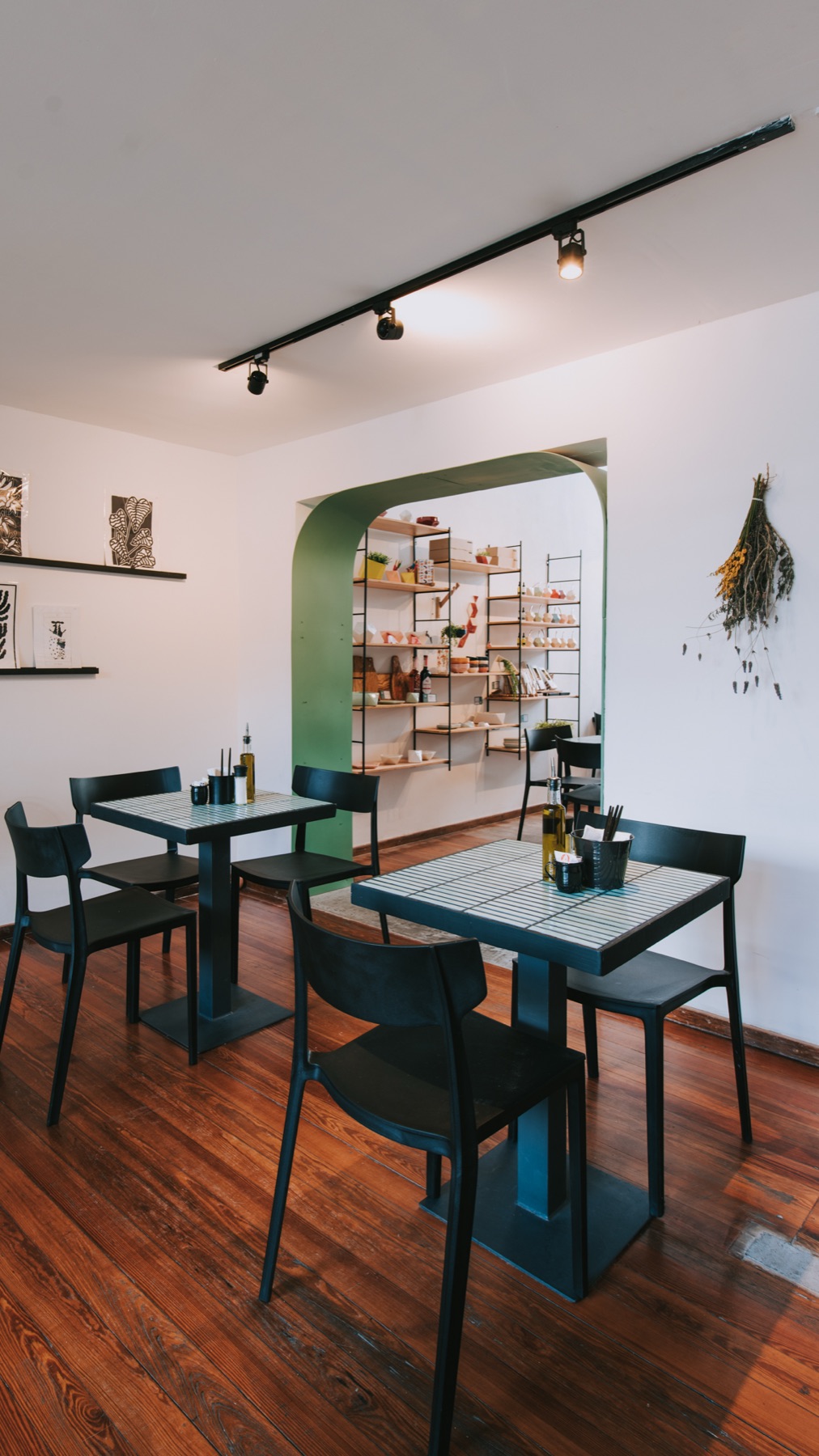 Portal — casa y café — detalle 2